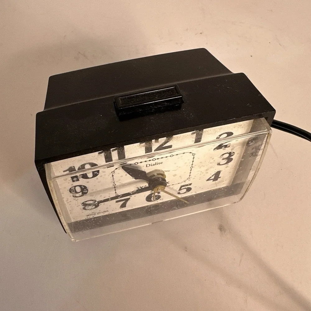 Vintage Westclox‎ Dialite Electric Alarm Clock Model 22090-22540 USA TESTED